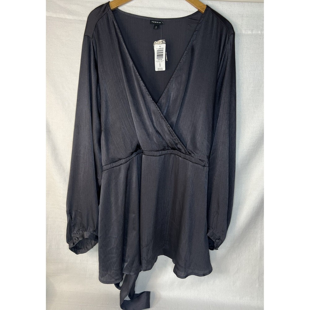 Torrid Womens Plus Sz 5X Silver Gray Crinkle Liquid Poly Wrap Blouse No NWT